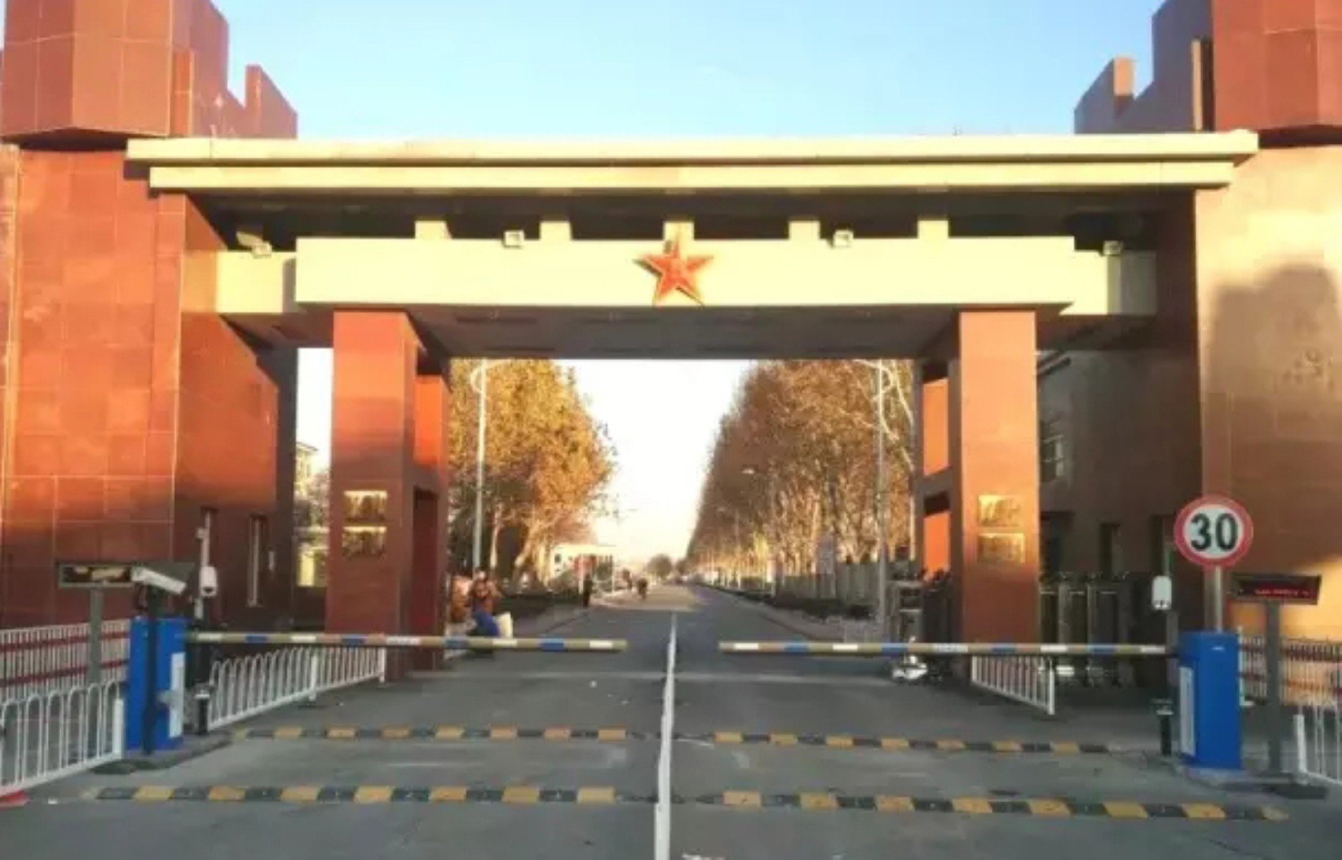 军队车管.jpg